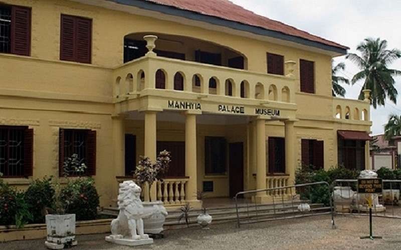 Home 3 Manhyia Palace